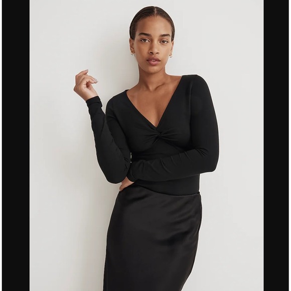 Madewell Tops - Madewell NEW NWT Womens XS Black Twist Front Long Sleeve Tee T Shirt V Neck